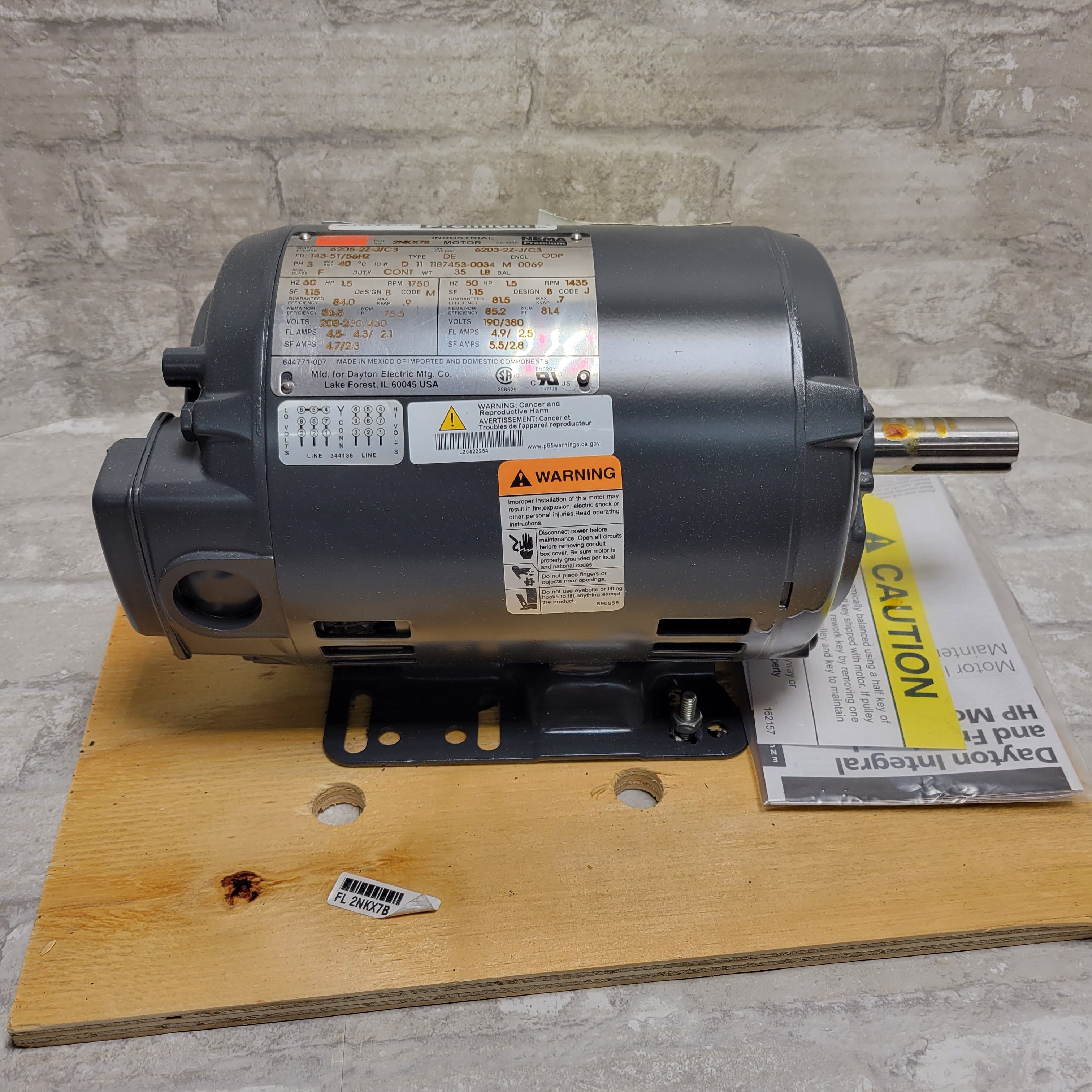 Dayton 2NKX7B 1-1/2 HP 1750 RPM 208-230/460V 3-Phase General Purpose Motor (8131620667630)